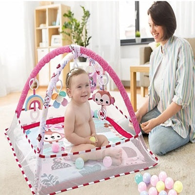 bebe assis tapis d eveil bebe maman assise tapis salon