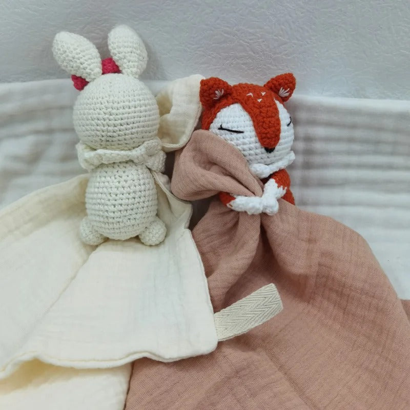 doudou bebe lapin de dos renard de face