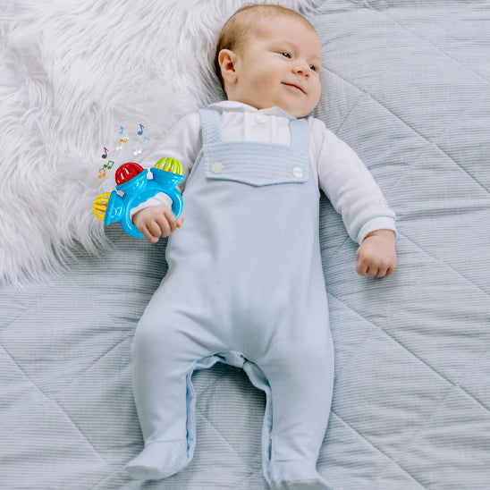 hochet bebe adapte aux petites mains