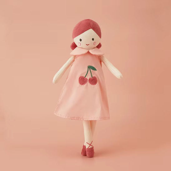 peluche doudou sophie robe cerise