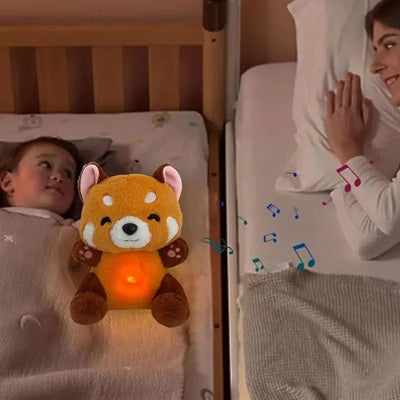 peluche qui respire pres enfant dans lit maman regarde enfant