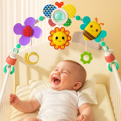 bebe allonge heureux rit mobile pour bebe fixe berceau