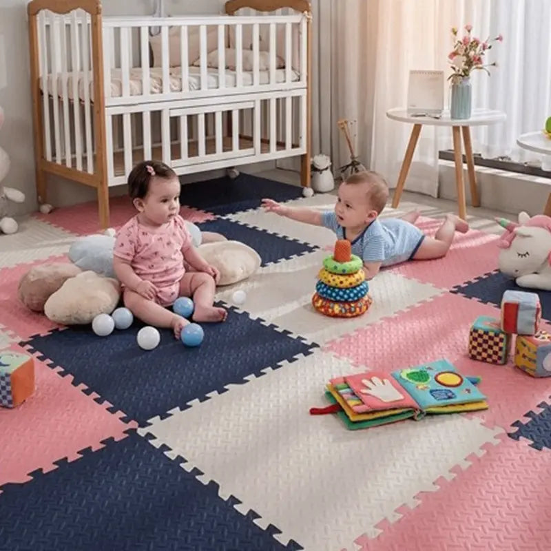 bébé assis bébé tummy time joue tapis mousse