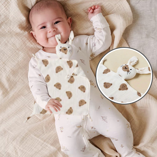 bebe mache oreille doudou naissance ours