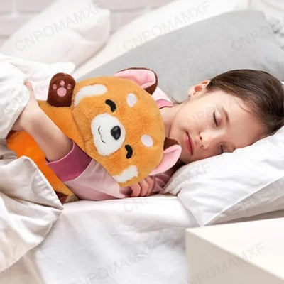 fille dort lit avec peluche qui respire panda dans bras