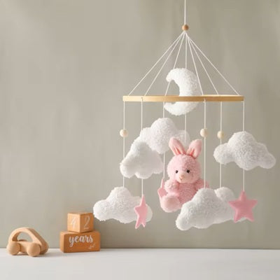 mobile-en-bois-bebe-lapin-douceur-extrême