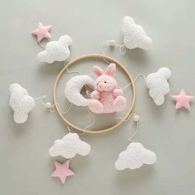 mobile en bois bebe lapin rose composition coton et bois