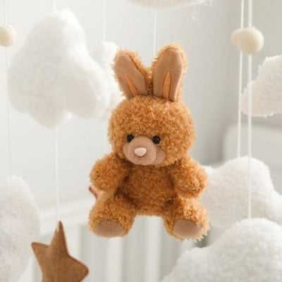 mobile-en-bois-bebe-lapin-rotation
