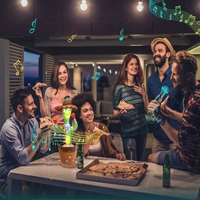 soiree pizza entre amis animee par peluche interactive cactus lumineux