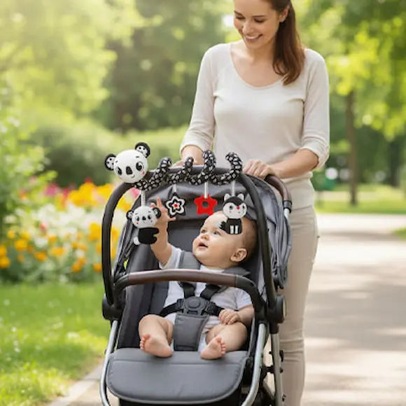 spirale d activité bébé poussette bébé regarde maman pousse